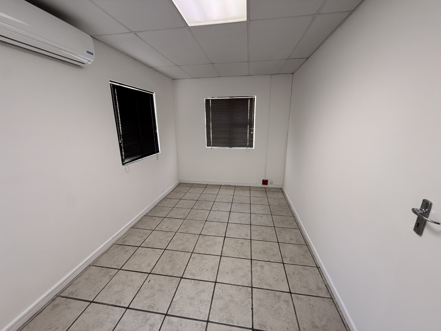 To Let Commercial Property for Rent in Parow Industrial Western Cape